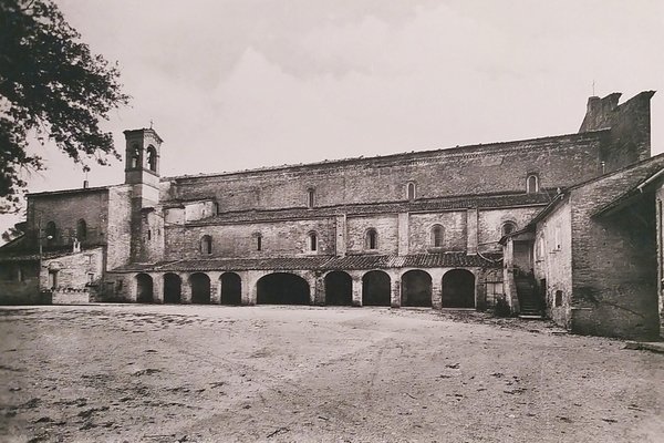 Cartolina - Tolentino - Abbazia di S. M. di Chiaravalle …