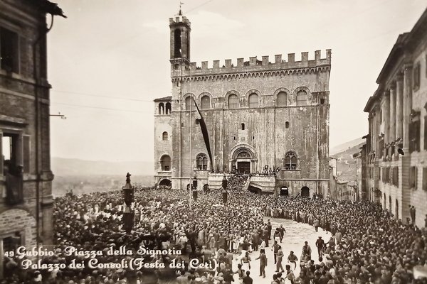Cartolina - Gubbio - Piazza della Signoria - Palazzo dei …