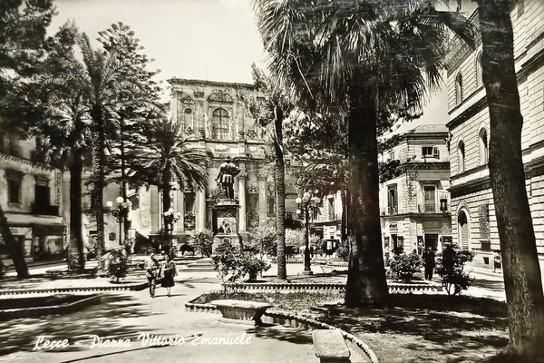 Cartolina - Lecce - Piazza Vittorio Emanuele - 1955 ca.