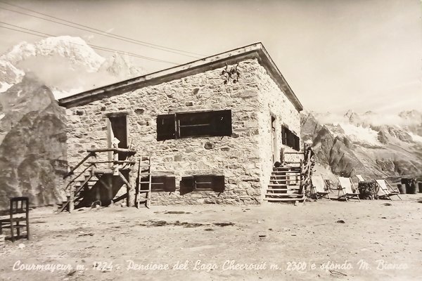 Cartolina - Courmayeur - Pensione del Lago Checrouit e sfondo …