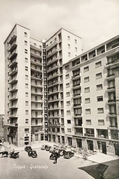 Cartolina - Foggia - Grattacielo - 1950 ca.