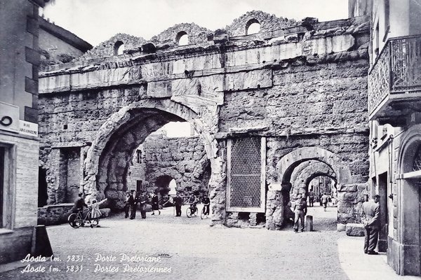 Cartolina - Aosta - Porte Pretoriane - 1955 ca.