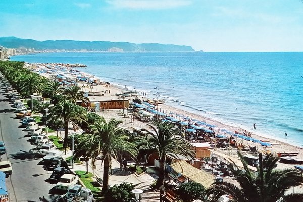 Cartolina - Ceriale - Lungomare - Spiaggia - 1971