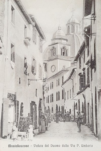 Cartolina Montefiascone - Veduta del Duomo dalla Via P. Umberto …