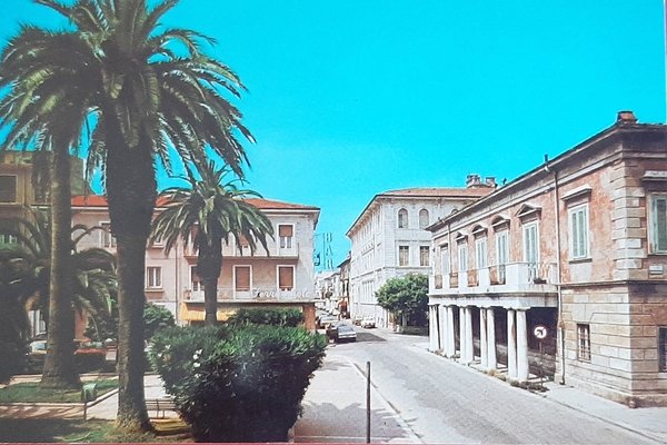 Cartolina Viareggio - Spiaggia Shelly - Palazzo di Paolina Bonaparte …