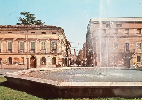Cartolina - Teramo - Piazza Garibaldi - 1967 | Immagine principale