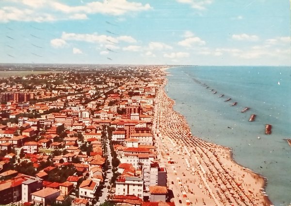 Cartolina - Bellaria - Panorama e Spiaggia - 1966