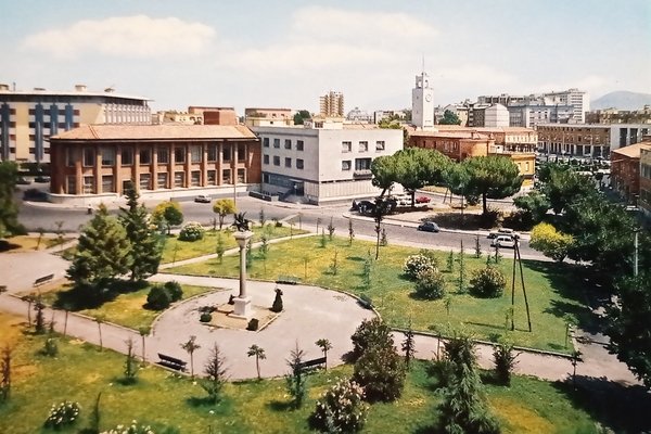 Cartolina - Latina - Piazza dei Bonificatori - 1960 ca.