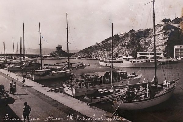 Cartolina - Riviera dei Fiori - Alassio - Il Porticciolo …
