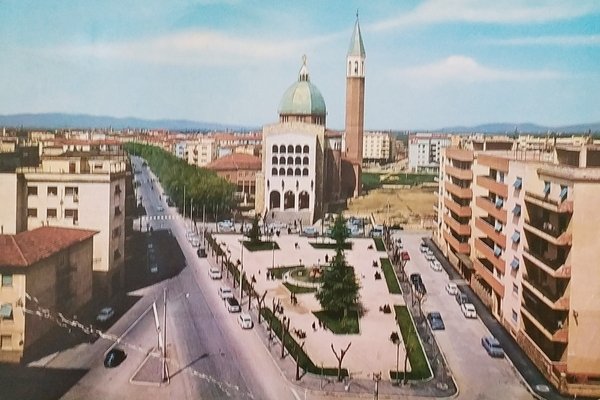 Cartolina - Grosseto - Piazza delle Regioni - 1966