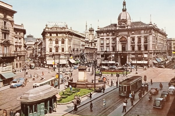 Cartolina - Milano - Piazza Cordusio - 1960 ca.