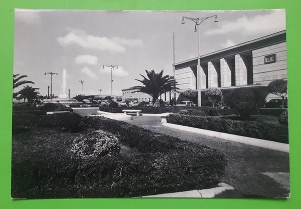 Cartolina - Foggia - Stazione Ferroviaria e giardini - 1950 …