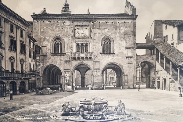 Cartolina - Bergamo - Piazza Vecchia - Palazzo della Ragione …