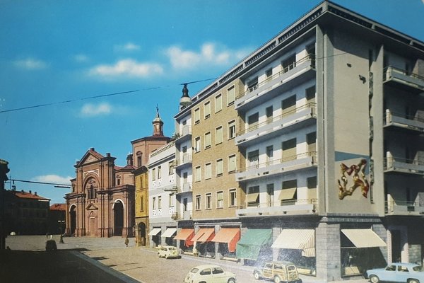Cartolina - Voghera - Piazza Meardi - 1960 ca.