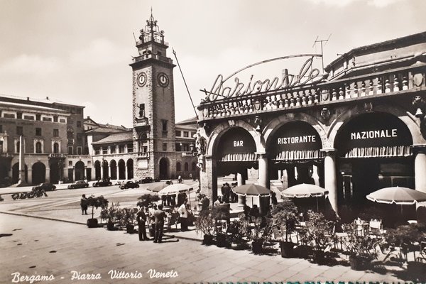Cartolina - Bergamo - Piazza Vittorio Veneto - 1955