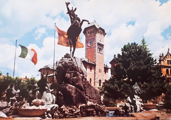 Cartolina - Asiago - Fontana Monumentale e Municipio - 1969
