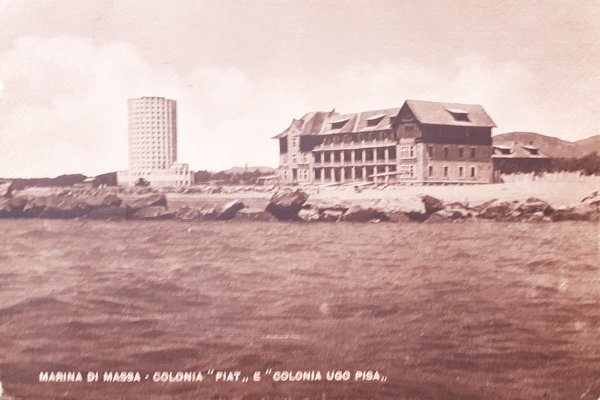Cartolina - Marina di Massa - Colonia Fiat e Colonia …