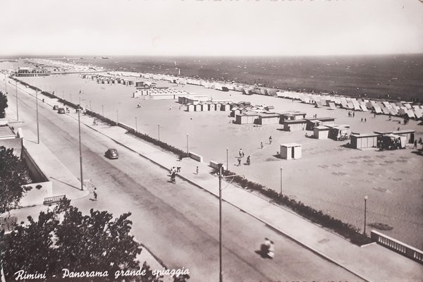 Cartolina - Rimini - Panorama grande spiaggia - 1950 ca.