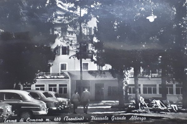 Cartolina - Terme di Comano - Piazzale Grande Albergo - …