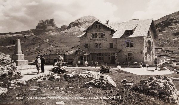 Cartolina - Albergo Marmolada - Passo Falzarego - 1950 ca.
