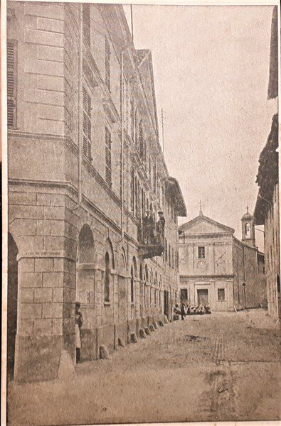 Cartolina - Vestignè - Palazzo Comunale e Chiesa della Trinità …