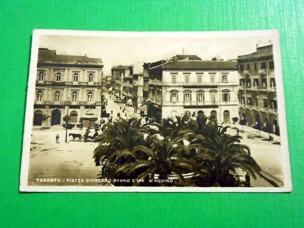 Cartolina Taranto - Piazza Giordano Bruno e Via d' Aquino …