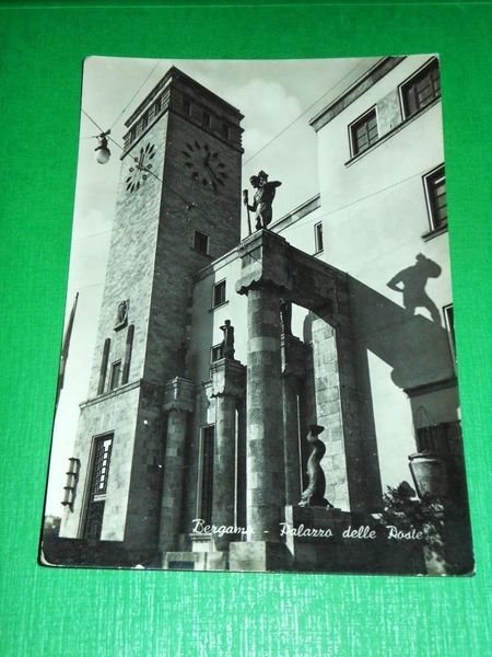 Cartolina Bergamo - Palazzo delle Poste 1952.