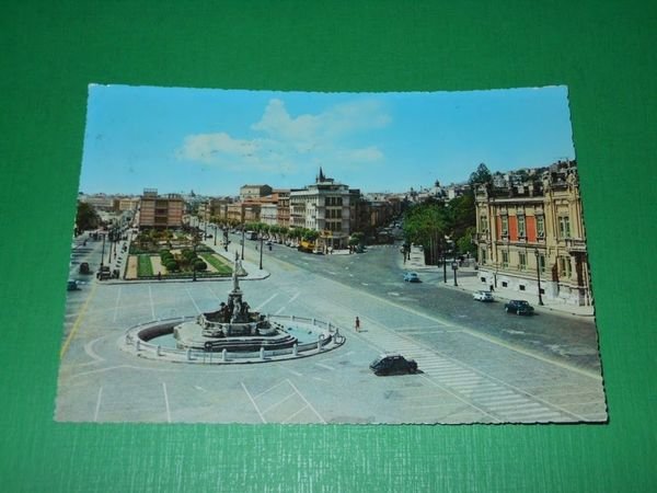 Cartolina Messina - Fontana Nettuno e Corso Garibaldi 1965.