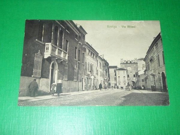 Cartolina Rovigo - Via Milani 1915.
