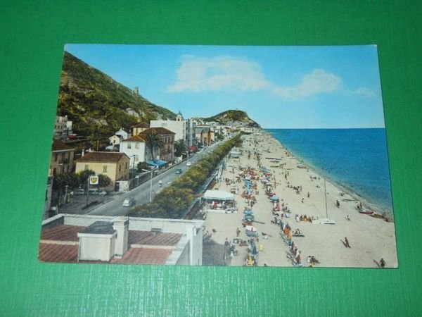 Cartolina Varigotti - La spiaggia 1967.