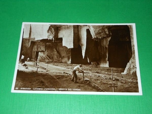 Cartolina Siracusa - Latomia Paradiso - Grotta dei Cordai 1938.
