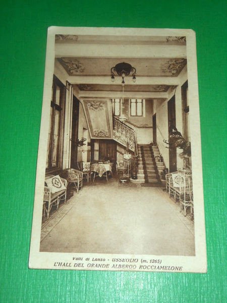 Cartolina Valli di Lanzo - Usseglio - Hall del Grande …