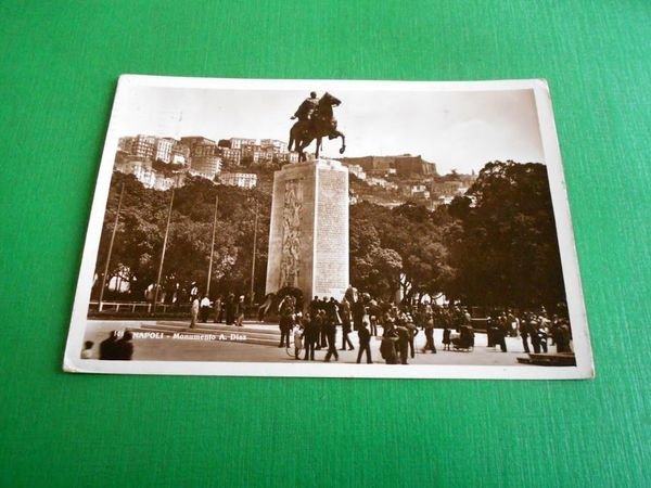 Cartolina Napoli - Monumento A. Diaz 1937.