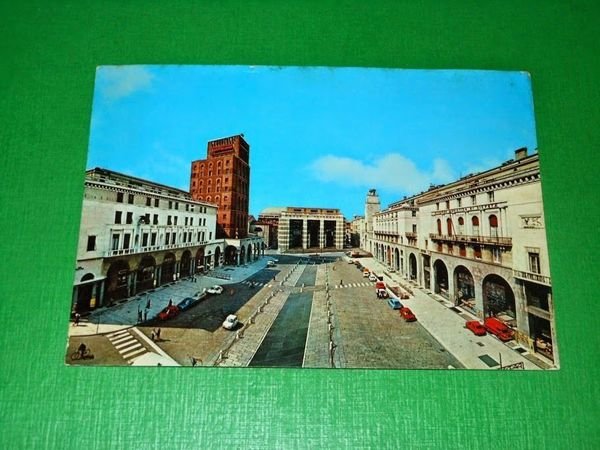 Cartolina Brescia - Piazza della Vittoria 1980.