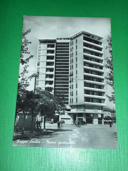 Cartolina Reggio Emilia - Nuovo grattacielo 1954.