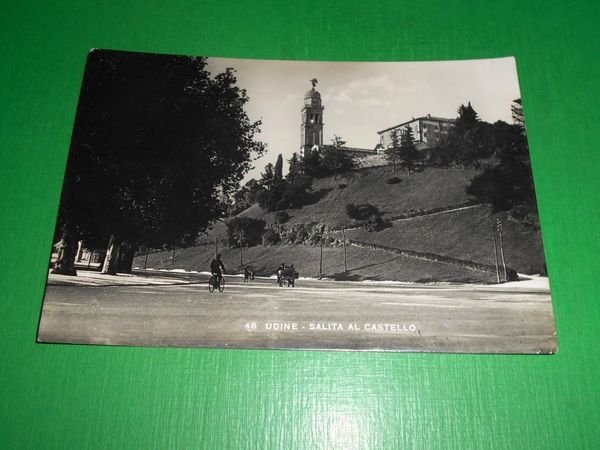 Cartolina Udine - Salita al Castello 1949.