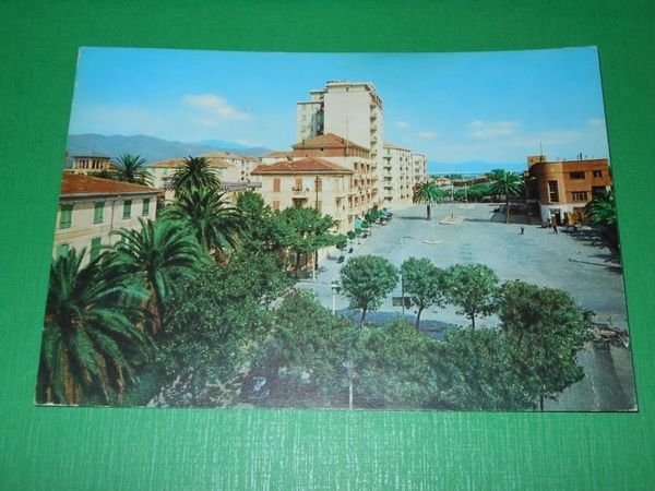 Cartolina Albenga - Piazza della Stazione 1963.