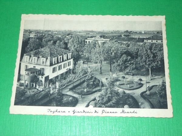 Cartolina Voghera - Giardini di Piazza Meardi 1940 ca.