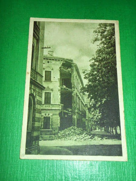 Cartolina Gorizia - Una casa colpita in Corso Francesco Giuseppe …