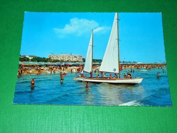 Cartolina Rimini - Spiaggia - 1969.