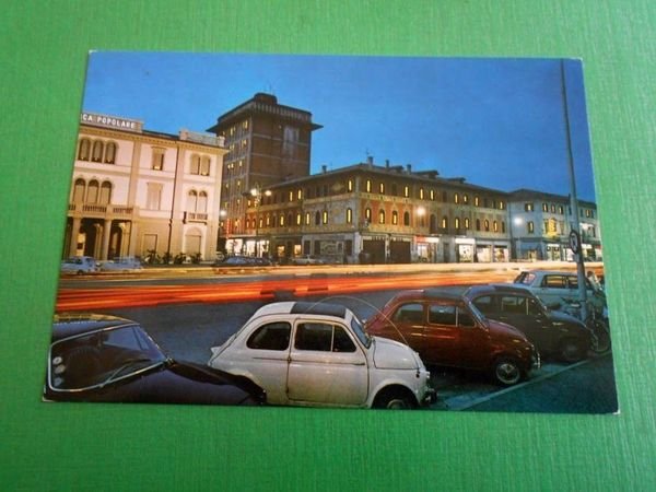 Cartolina Montebelluna ( Treviso ) - Piazza G. B. Dell'Armi …