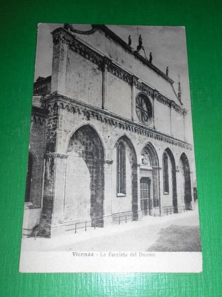 Cartolina Vicenza - La Facciata del Duomo 1919.