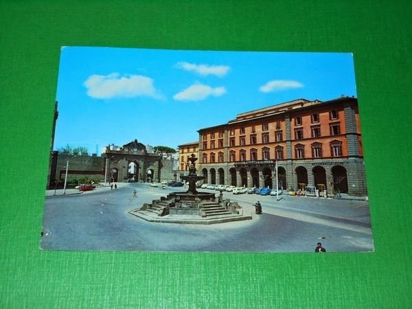 Cartolina Viterbo - Piazza della Rocca 1973.