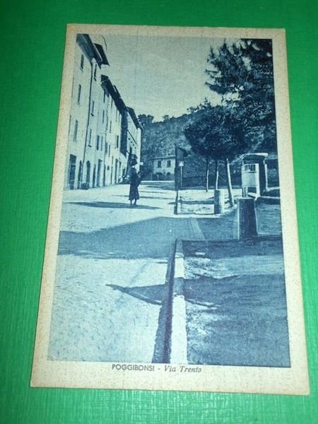 Cartolina Poggibonsi - Via Trento 1943.