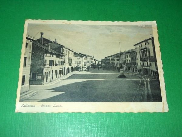 Cartolina Latisana - Piazza Roma 1937.