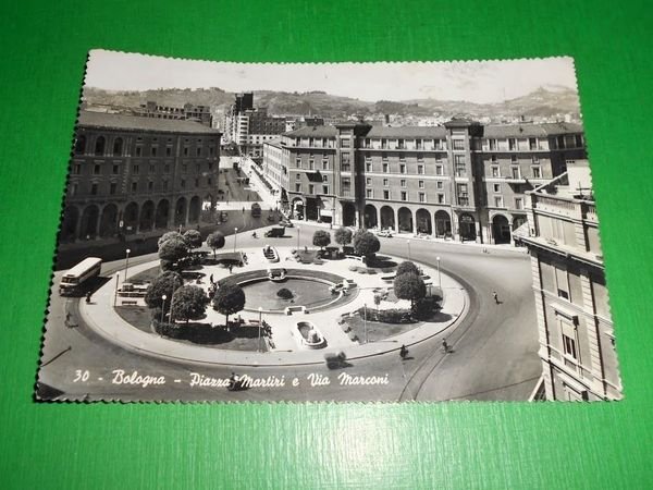 Cartolina Bologna - Piazza Martiri e Via Marconi 1956 #