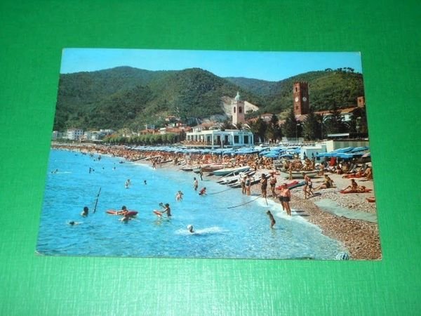 Cartolina Noli - La spiaggia 1982.