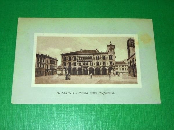 Cartolina Belluno - Piazza della Prefettura 1910.