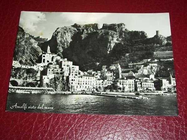 Cartolina Amalfi - Panorama dal mare 1957.