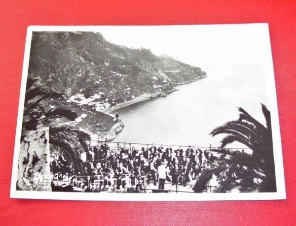 Cartolina Ravello ( Salerno )- Giardino dei Rufolo 1953.